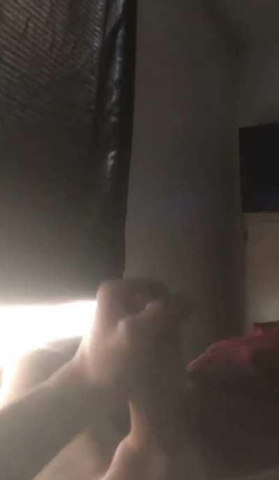 Rate my old cumshot and I’ll dm you a current video