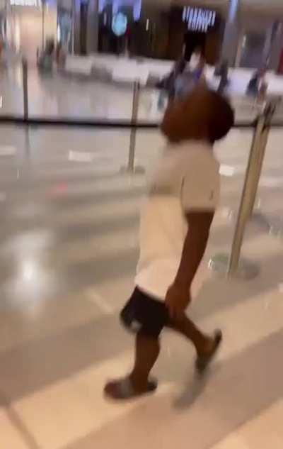 Lil nigga was being annoying in the mall.