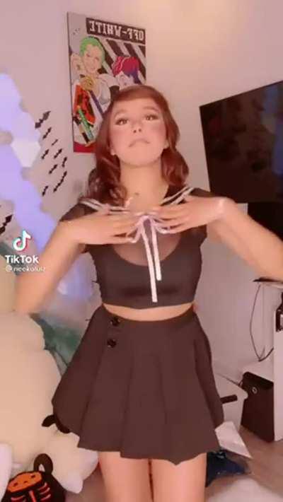 Neeko shaking her tits and ass for us