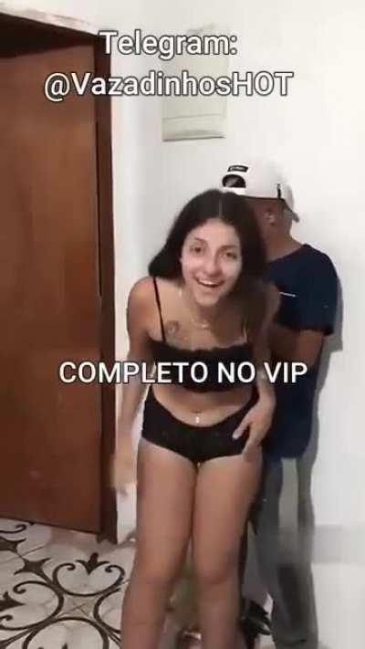 Alguém sabe o video original ou o nome dela????