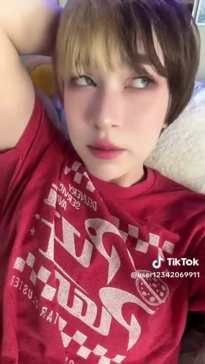 C’mere sweet cheeks