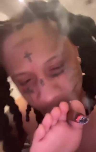 Y’all would never catch me doing this shit😭