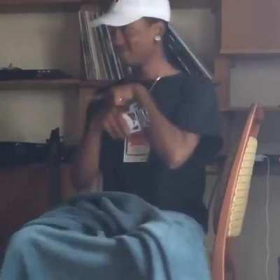 He be vibing tho 😳