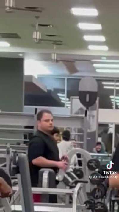 Watching a woman dead lift 425 lbs