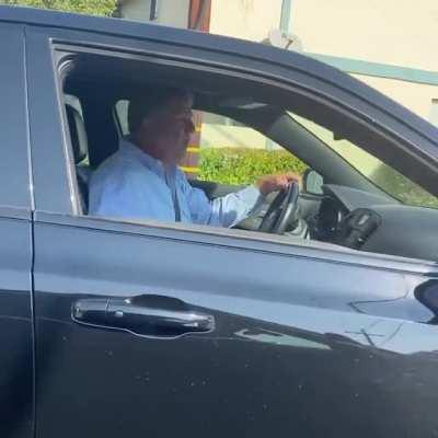 Man in California who claims to be an off-duty cop calls someone the n-word