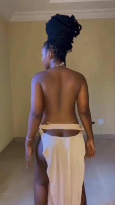 darkskingurls --- Smooth moves ✨ . . @darkskingurls 🍫 @miss_quavo_ 🍫