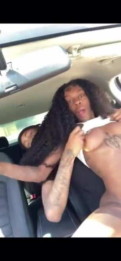 They bout to crash if they don’t watch out 🚘🔥