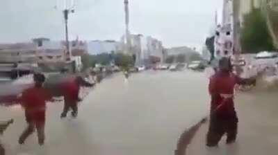 Mulk Kay Masalay hal karnay hayin to Zimmedari khud bhi uthani padegy. Prod of u Karachi Today