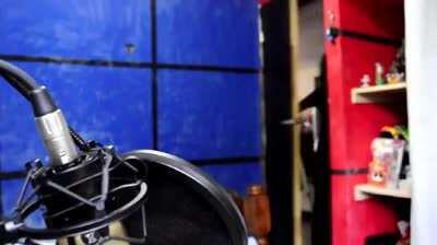 Broly on the title screen be like