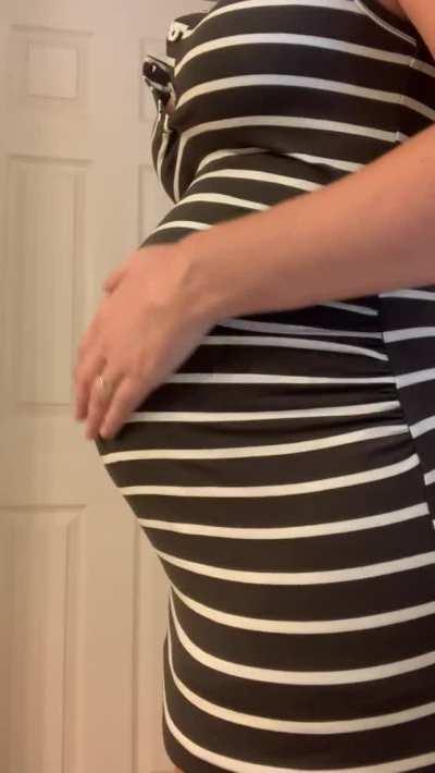 20 weeks! Feeling so big 🥰