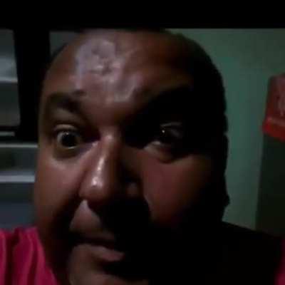 Pedro vendo meme de super idol: