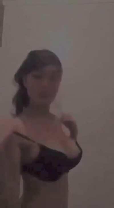 makatala01 - tiktok 😂melaniinamualii - Insta 😂