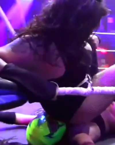 Lilith Dark Facesitting pin