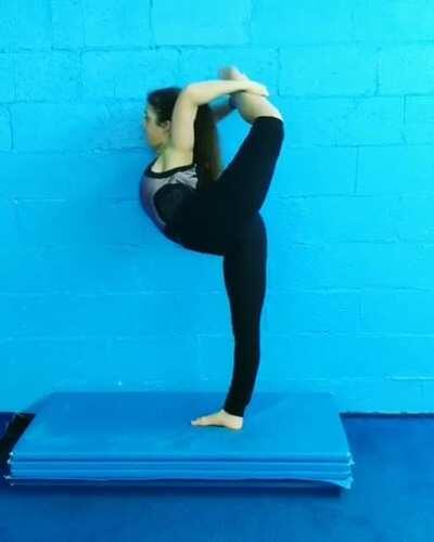 Leg hold to needle! Next task: keeping my leg straight the whole time!