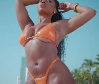 she&rsquo;ll make a nigga insecure fr 🤦🏾&zwj;♂️