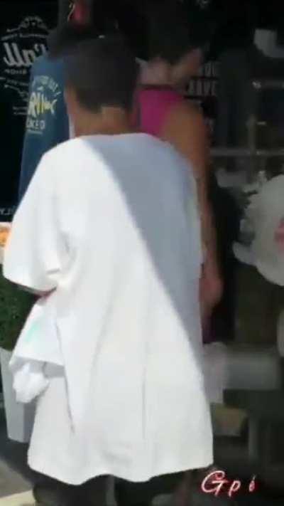 А ручки-то вот они