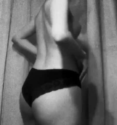 Let me bounce like this on your dick