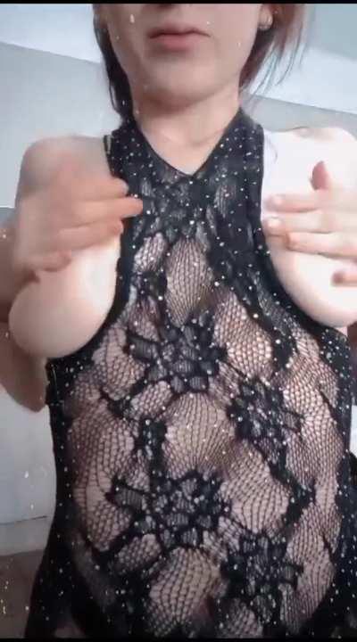 no1 slut is back here