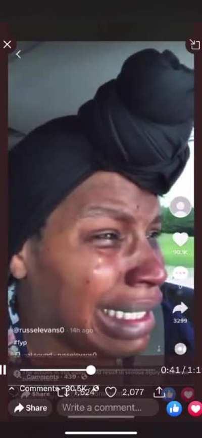 Imagine how the mother of these young kids from the bronx who be getting caught up from the war(innocent or not) be reacting🤦🏿 Rip to both sides