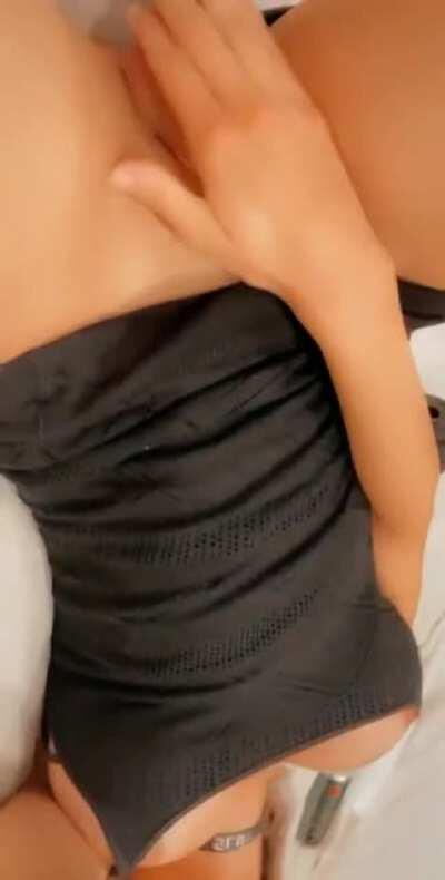 Sexy chick in a little black dress!