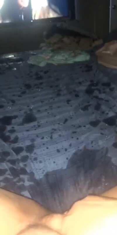 Oops, I got your bed wet🥵