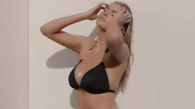 Kate is so beautiful picture’s do not do her justice, she is even more beautiful in motion