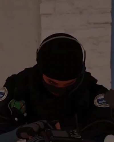 bomb defuser in place