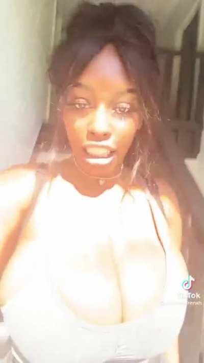 Big tiddies black girl