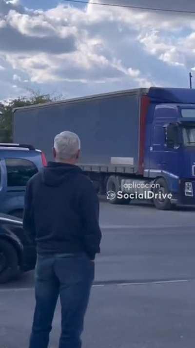 He tries to escape from the Romanian police with a horse and carriage.