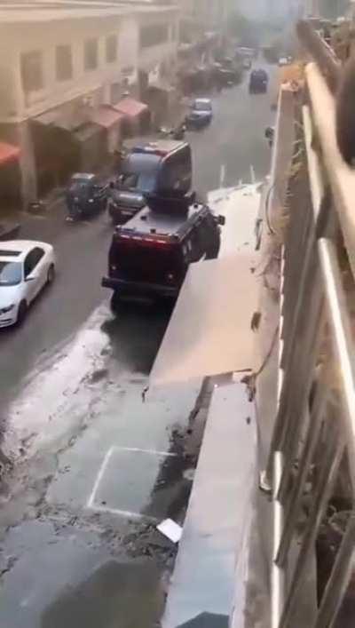 下一步等坦克上街