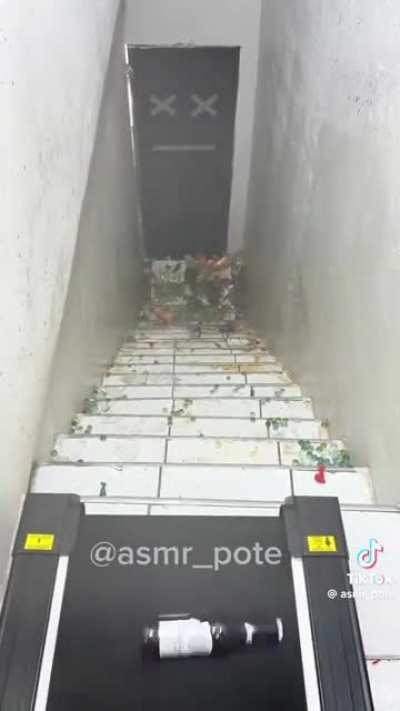 nice neighbor 😊😊