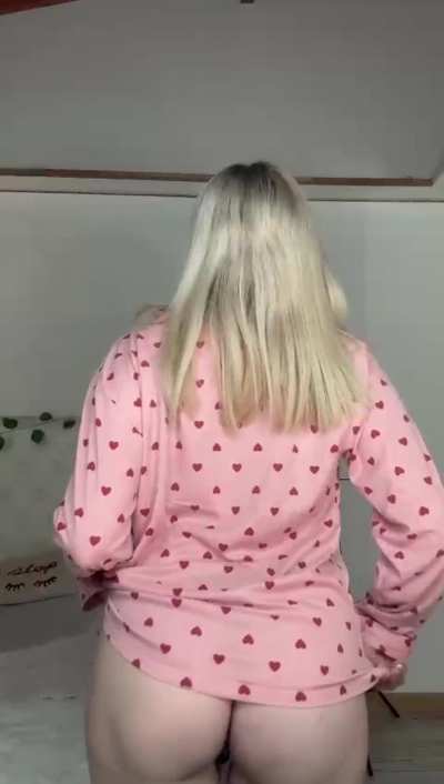 19F [F4M] I like guys that spoil pussy and ass, are you one of them?