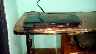 A cada 10 segundos, o áudio fica mais estourado (audio estourado jusé)