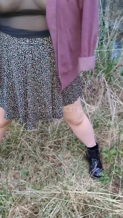 Hide your face under my skirt and don't waste a drop