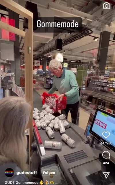 Oh naim wehr wirt ihm aufhalden😳😳😳