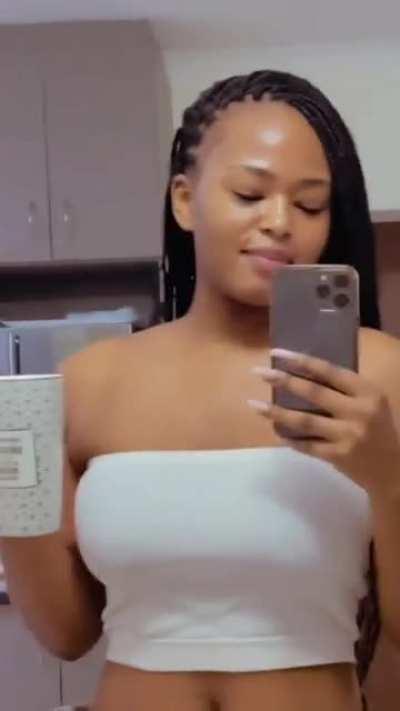 Her body too nice. 🔥🔥🔥🇿🇦