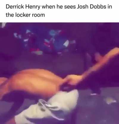 😂😂 low key glad the titans lost, did not want to watch them in the playoffs