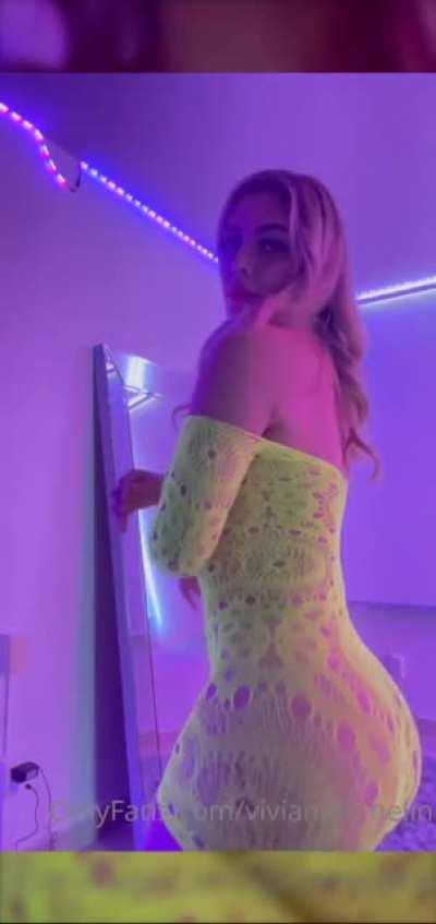 VIVIANE LOMELIN 🎍🎍🎇🎇UNA VERDADERA JOYA DE MUJER ✨✨✨