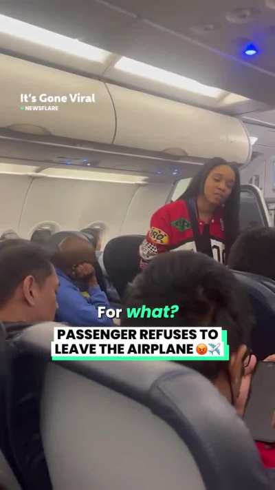 Passenger refuses to get off the plane