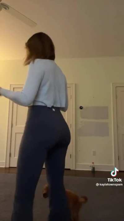Shaking that ass and then bending over 