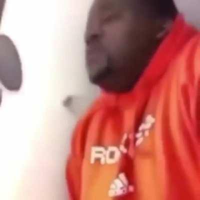 Every time I see niggas post they girl in the Reddit