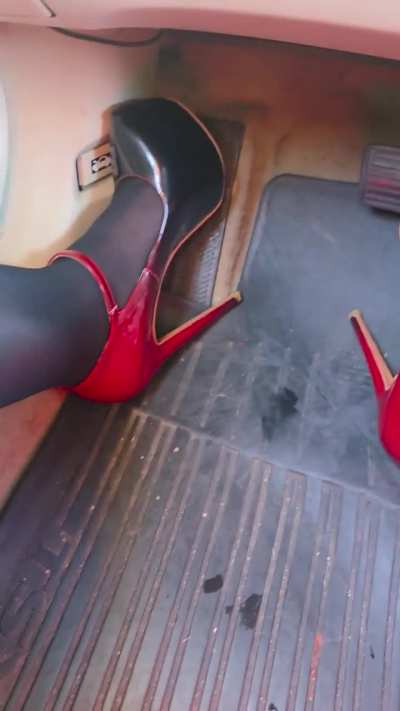 Driving into work! Meet me for Lunch!