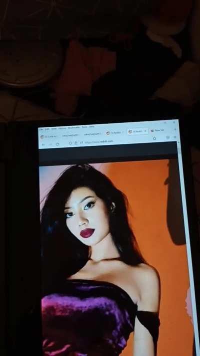 Redditor request cum on best friend so I did