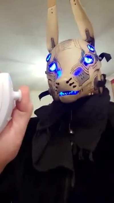 Sci-fi mask with controllable eyes