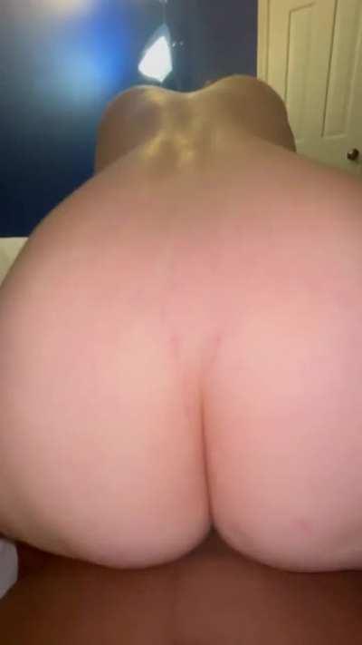 White guys never make my pussy this wet