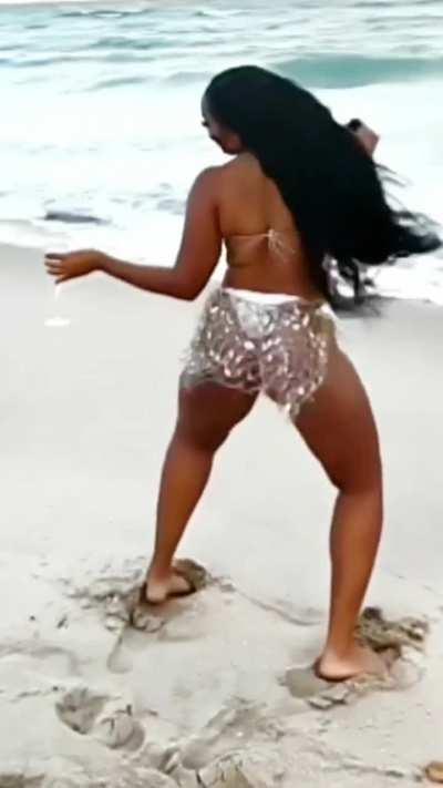 Angela's beach fun ⛱️