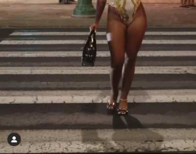 Her legs just turn me on 😩😩😍that grown woman lower body😋😋