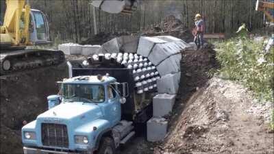 How small tunnels are made