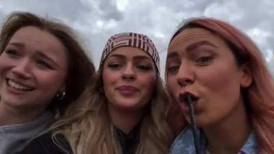 Julia‘s parts aus dem Vlog „Festival Wochenende LET‘S GO“ von ZCLINA