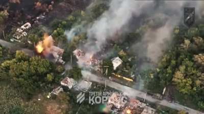 Ukrainian tank from the 3rd Separate Assault Brigade fires at houses near Lyman. September 2025